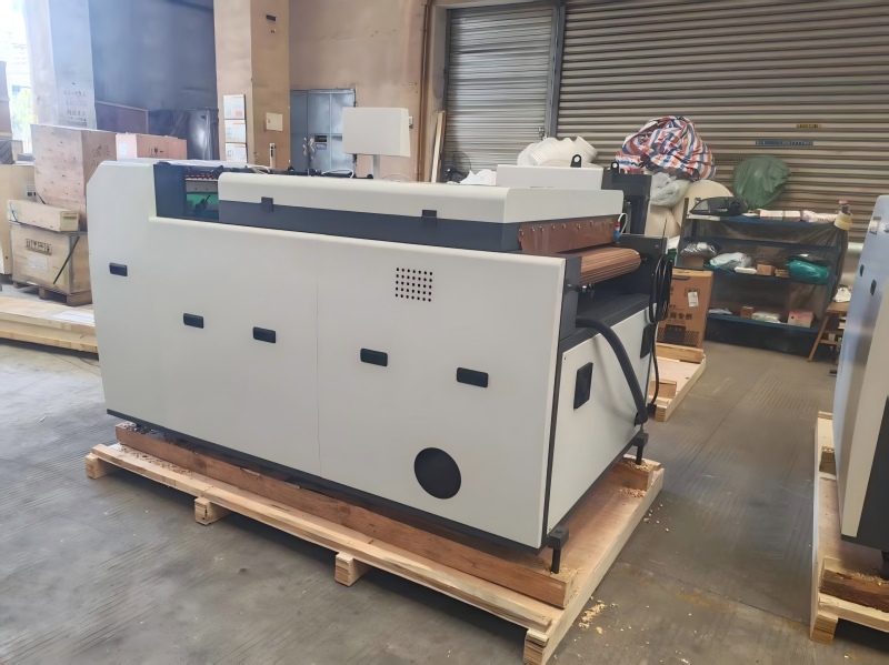 Mesin Salutan UV Automatik Star SGUV-760A Baharu akan dihantar tidak lama lagi.