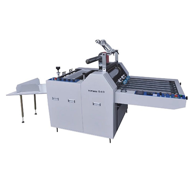 Mesin laminating separuh auto kecil
